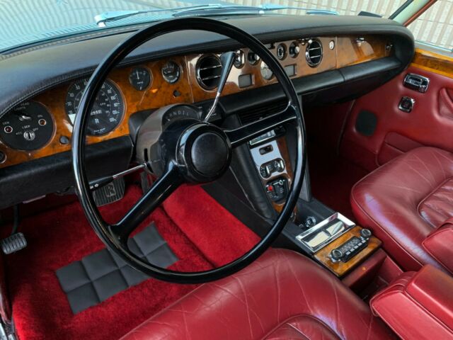 Rolls-Royce Silver Shadow 1976 image number 13