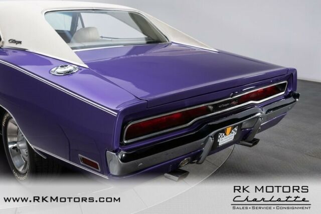 Dodge Charger 1970 image number 46