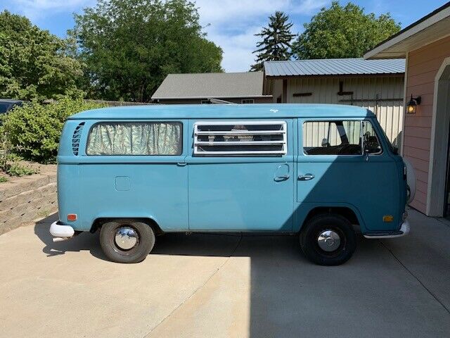 Volkswagen Bus/Vanagon 1971 image number 0