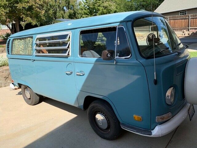 Volkswagen Bus/Vanagon 1971 image number 39