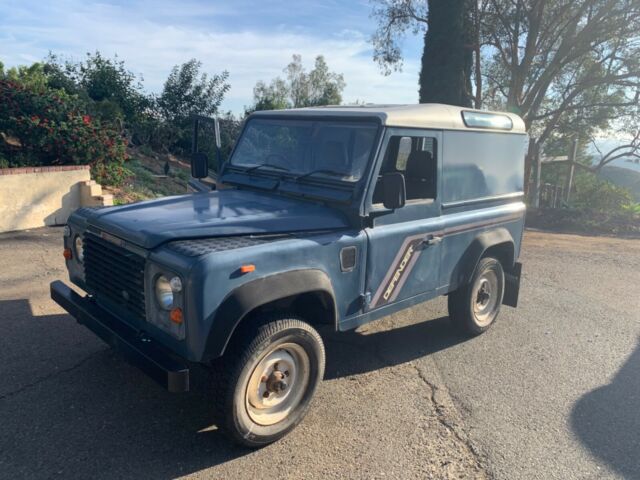 Land Rover Defender 1902 image number 0