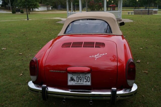 Volkswagen Karmann Ghia 1973 image number 2