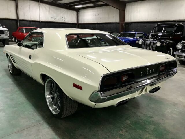 Dodge Challenger 1973 image number 26