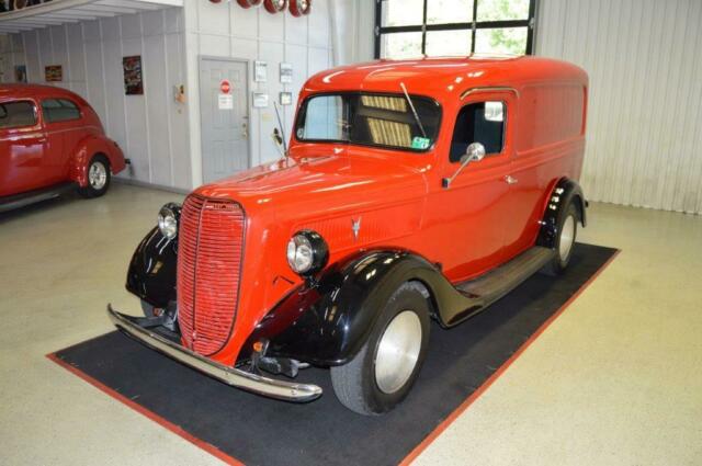 Ford Panel Truck 1937 image number 2