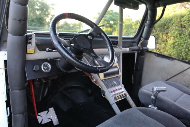 Jeep CJ 1976 image number 11