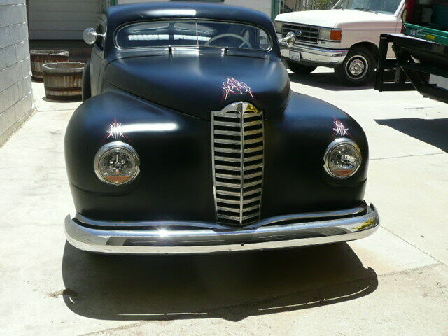 Plymouth Custom 1947 image number 1