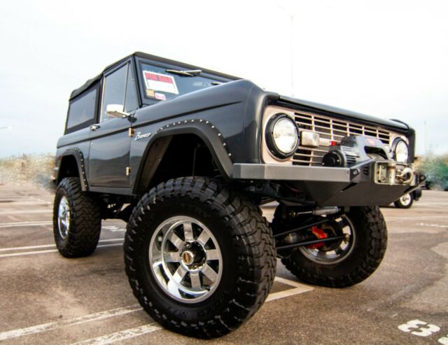 Ford Bronco 1977 image number 0