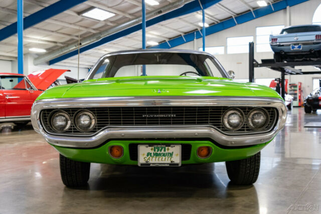 Plymouth Satellite 1971 image number 32