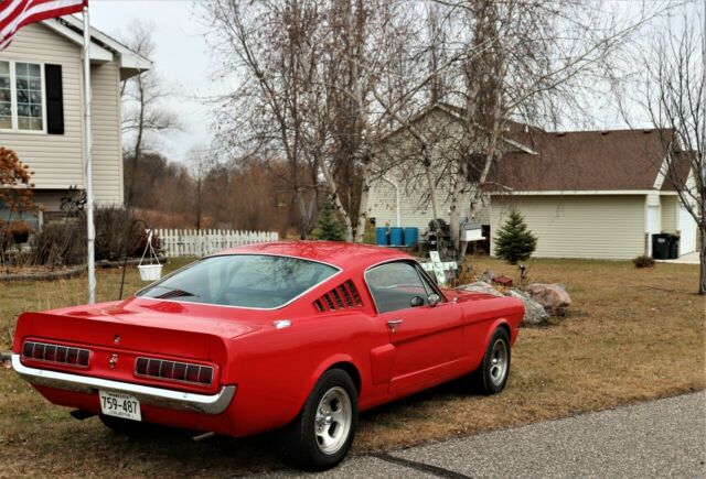 Ford Mustang 1965 image number 3