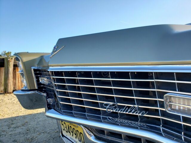 Cadillac DeVille 1967 image number 25