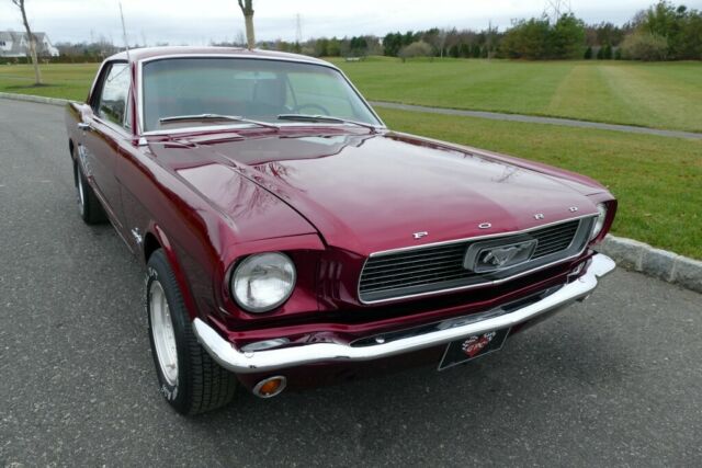 Ford Mustang 1966 image number 24