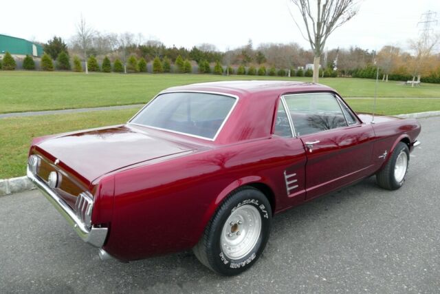 Ford Mustang 1966 image number 27