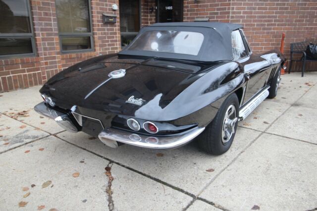 Chevrolet Corvette 1966 image number 28