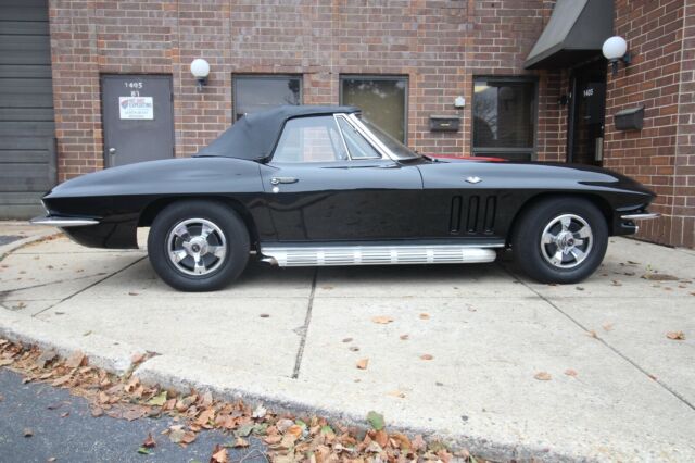 Chevrolet Corvette 1966 image number 29