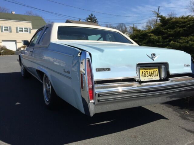 Cadillac DeVille 1978 image number 4