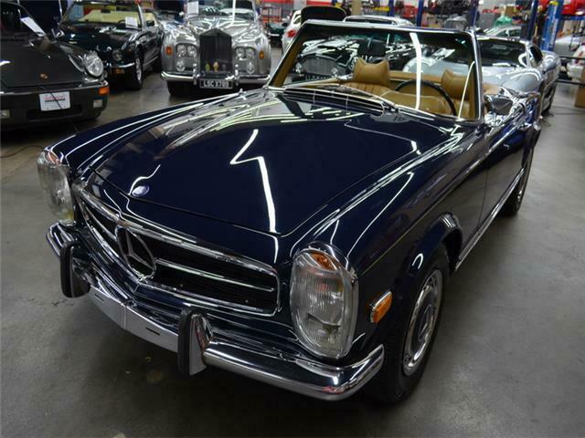 Mercedes-Benz SL-Class 1971 image number 16