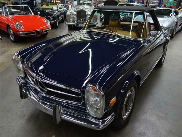 Mercedes-Benz SL-Class 1971 image number 18