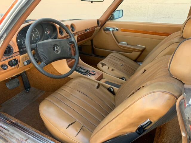 Mercedes-Benz 400-Series 1973 image number 19