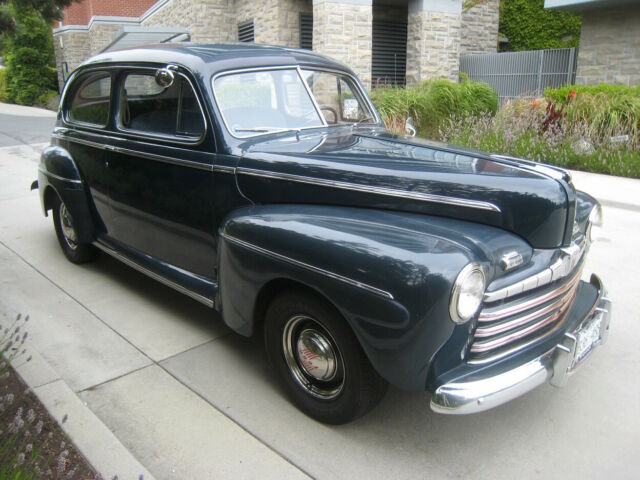 Ford Super Deluxe 1946 image number 1