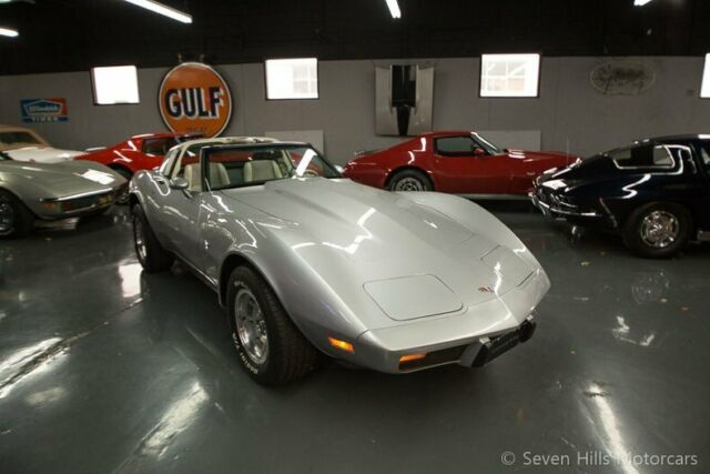 Chevrolet Corvette 1979 image number 4