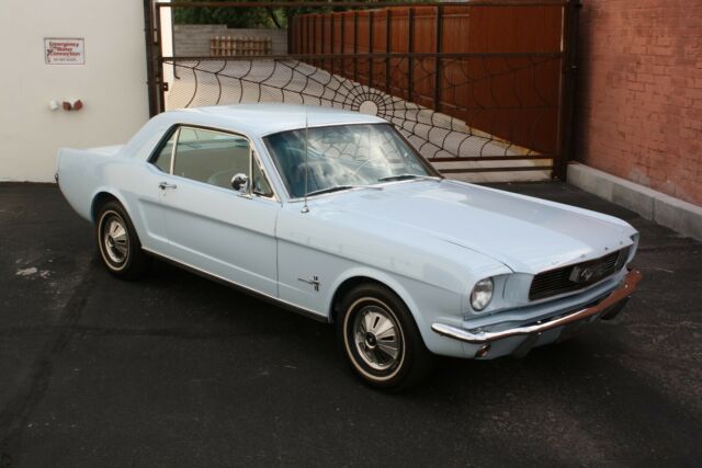 Ford Mustang 1966 image number 0