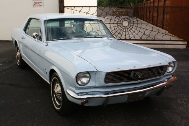 Ford Mustang 1966 image number 14