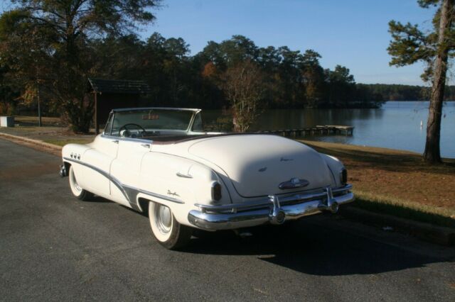 Buick Super 1951 image number 44