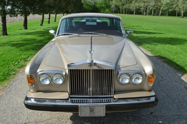 Rolls-Royce Silver Shadow 1977 image number 2