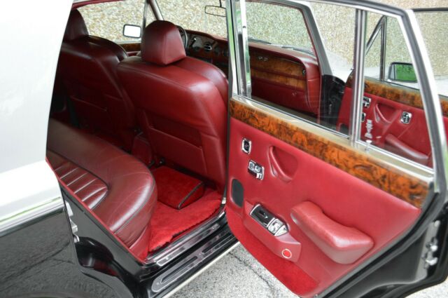 Rolls-Royce Silver Shadow 1979 image number 19