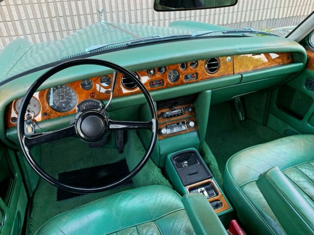 Rolls-Royce Corniche 1970 image number 36