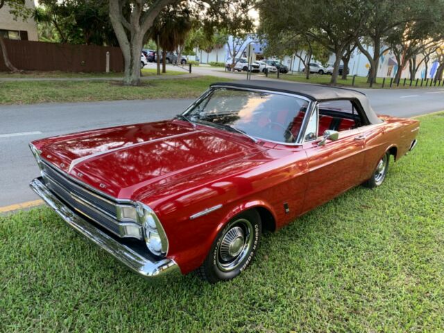 Ford Galaxie 1966 image number 7