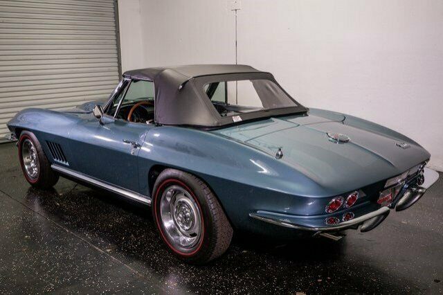 Chevrolet Corvette 1967 image number 2