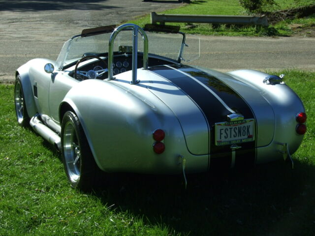 Shelby Cobra 1965 image number 16