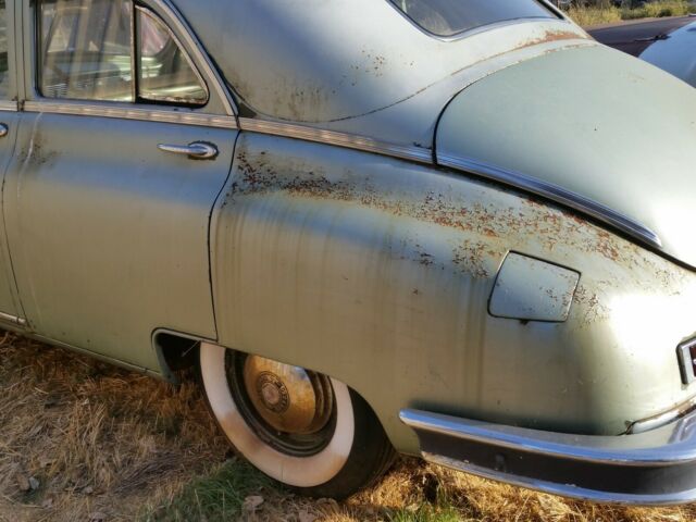 Packard Deluxe Eight 1948 image number 18