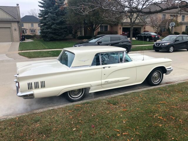 Ford Thunderbird 1960 image number 1