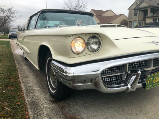 Ford Thunderbird 1960 image number 6