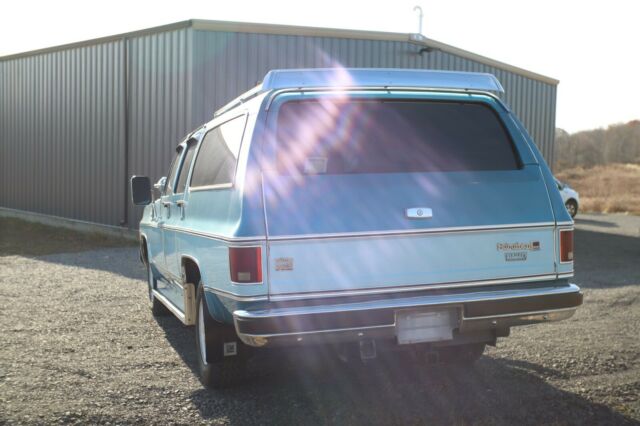 GMC Suburban 1978 image number 24