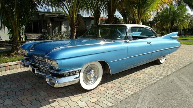 Cadillac DeVille 1959 image number 1