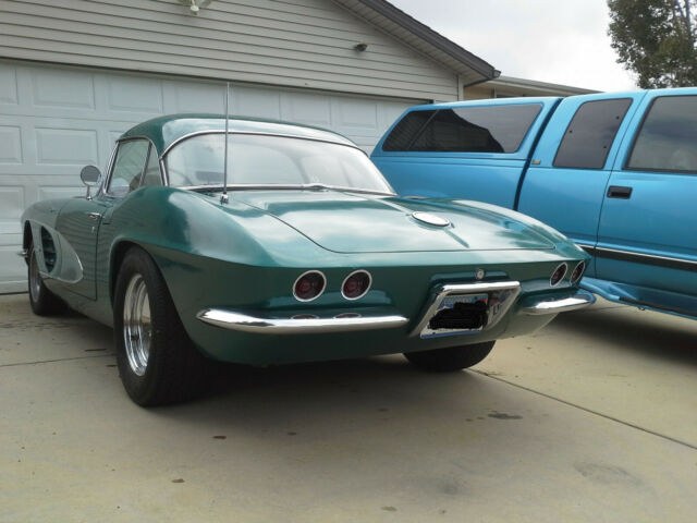 Chevrolet Corvette 1961 image number 21