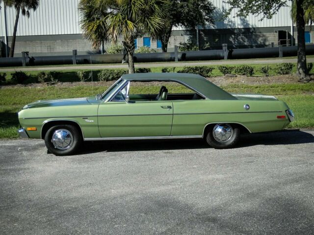 Plymouth Valiant Scamp 1972 image number 28