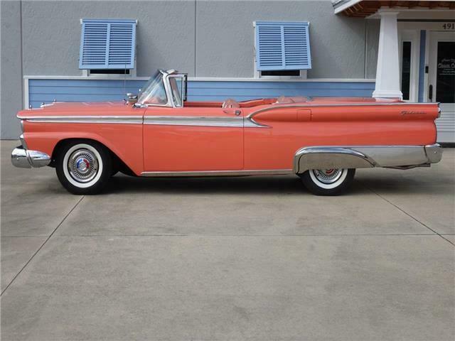 Ford Fairlane 500 Skyliner 1959 image number 24