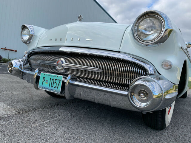 Buick Super 1957 image number 29