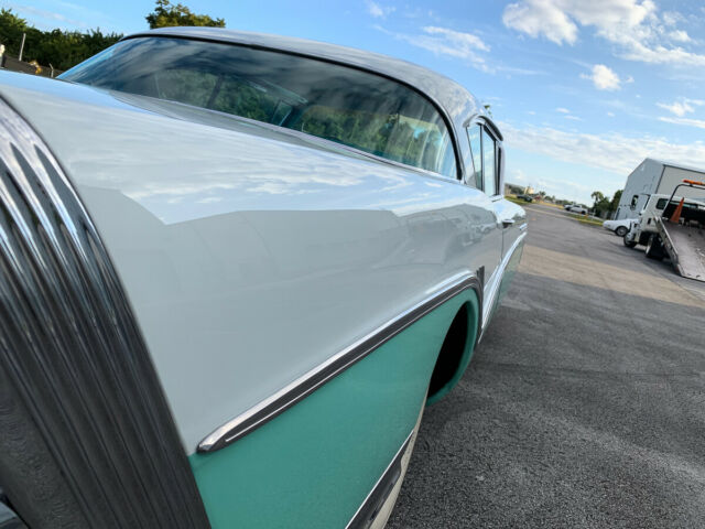 Buick Super 1957 image number 32