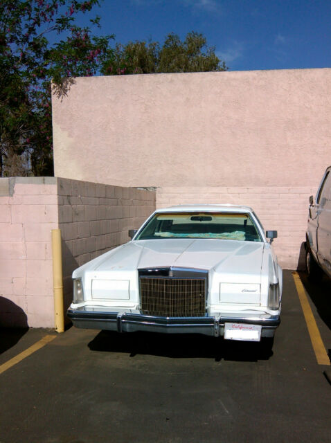 Lincoln Continental 1979 image number 3