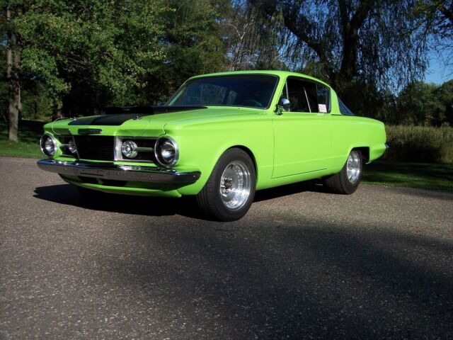 Plymouth Barracuda 1965 image number 11