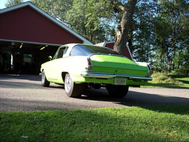 Plymouth Barracuda 1965 image number 14