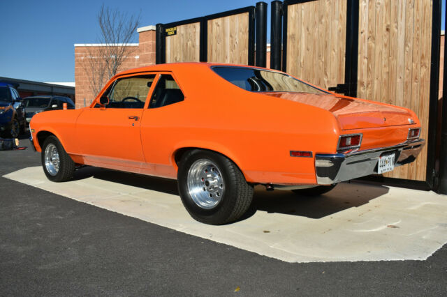 Chevrolet Nova 1972 image number 4