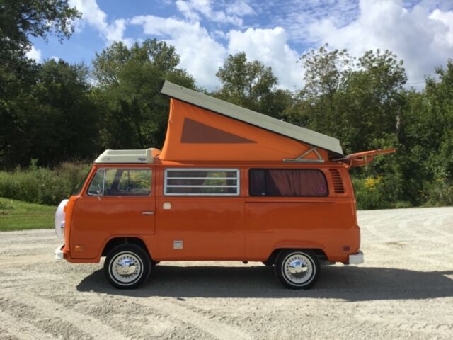 Volkswagen Bus/Vanagon 1974 image number 14