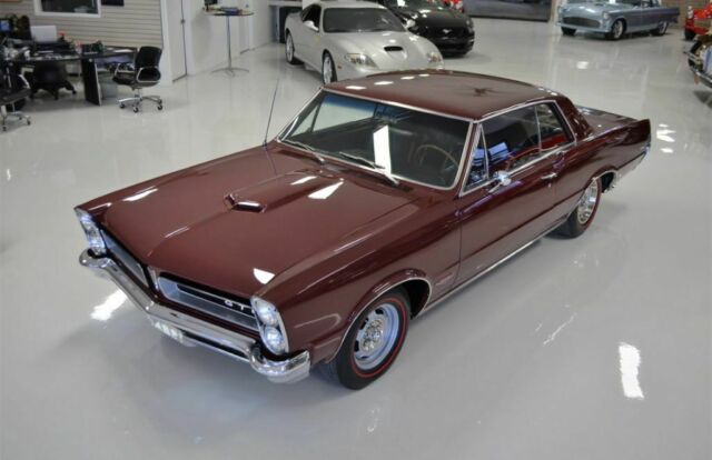 Pontiac GTO Tri-Power Hardtop Coupe 1965 image number 0