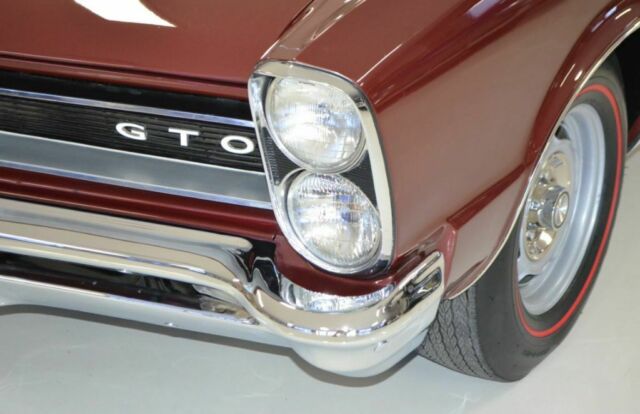 Pontiac GTO Tri-Power Hardtop Coupe 1965 image number 21